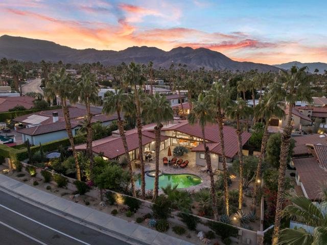 73717 Agave Lane, Palm Desert CA: https://media.crmls.org/mediaz/695670ce-e71e-4a55-81ae-dc852e5a7f7a.jpg