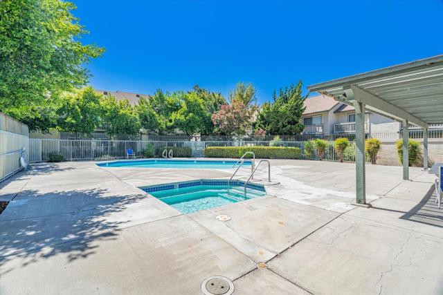 1042 Summermist Court, San Jose CA: https://media.crmls.org/mediaz/69569697-58dc-4b9e-b22e-c2d3646dfdb3.jpg
