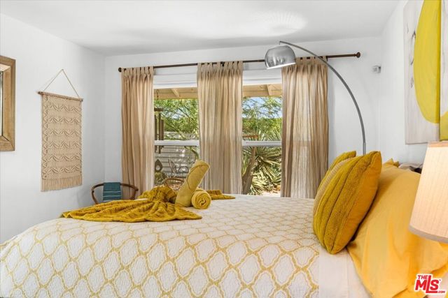3963 E Calle San Antonio, Palm Springs, CA 92264