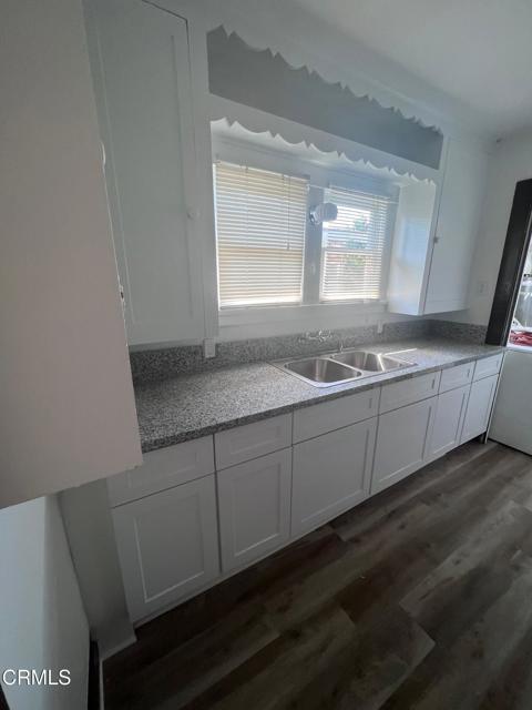153 S South Laurel Street, Ventura CA: https://media.crmls.org/mediaz/69577659-4d8e-4576-a669-3a52dc286e77.jpg