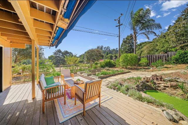 175 Merry Lane, Aptos CA: https://media.crmls.org/mediaz/6958bee5-5b34-4257-9353-05024ddcae9e.jpg