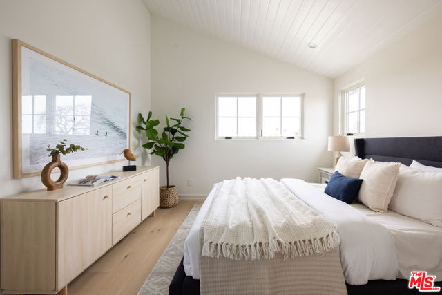 8363 Stewart Avenue, Los Angeles CA: https://media.crmls.org/mediaz/6959ddac-8fff-4390-add3-c1cf8856fa39.jpg