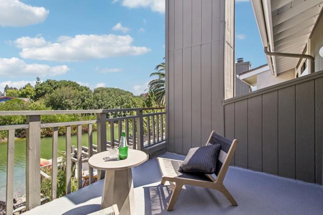 1 Spinnaker Place, Redwood City CA: https://media.crmls.org/mediaz/695a1cf9-0eaa-4abd-8f72-a3fe9f61a00c.jpg