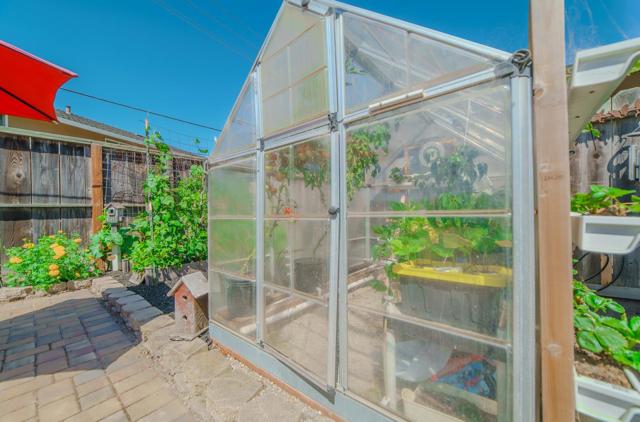 731 La Mesa Drive, Salinas CA: https://media.crmls.org/mediaz/695ca864-3133-4e38-a945-ca20a873da3c.jpg