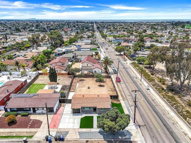1202 Helix Avenue, Chula Vista CA: https://media.crmls.org/mediaz/695d2573-4c35-4b38-a9ad-f2280c02c7dd.jpg
