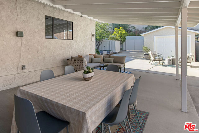 5361 Oakland Street, Los Angeles CA: https://media.crmls.org/mediaz/695daf42-d102-43d8-ad61-4ce4aba65df5.jpg