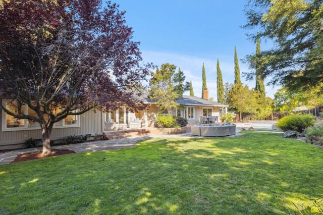 822 Mesa Court, Palo Alto CA: https://media.crmls.org/mediaz/695e10c2-8975-4d9f-9c6b-d38b49ffbeb9.jpg