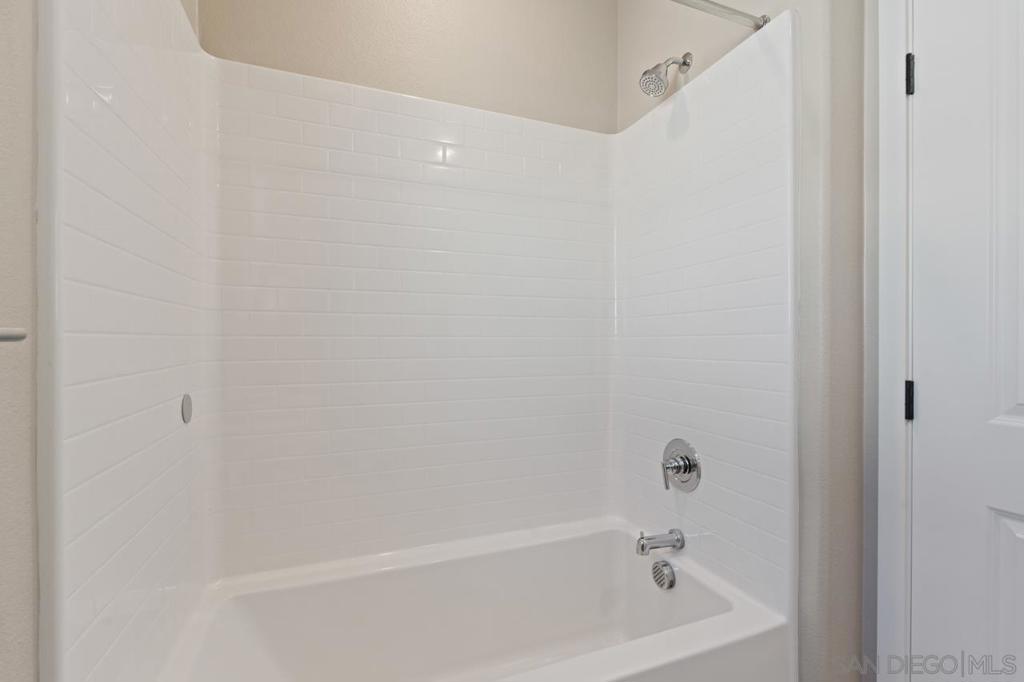 MLS #250042612SD image #34