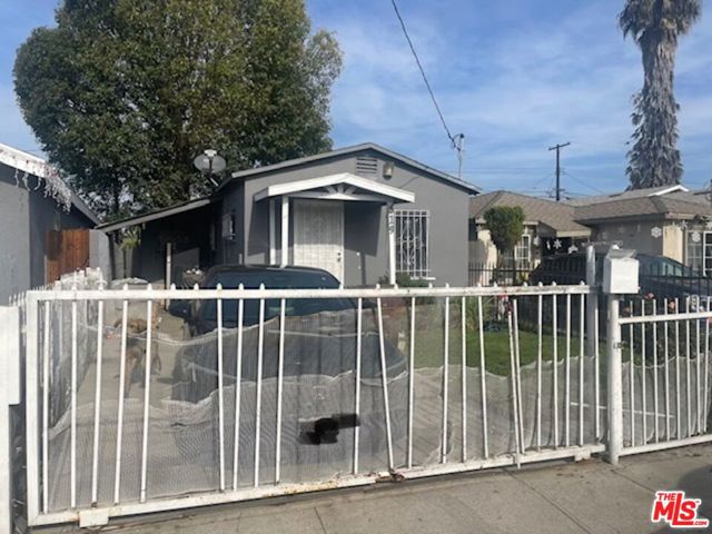 619 W Cherry Street, Compton CA: https://media.crmls.org/mediaz/695edafb-829f-4bb8-9a61-4a9185a11de7.jpg