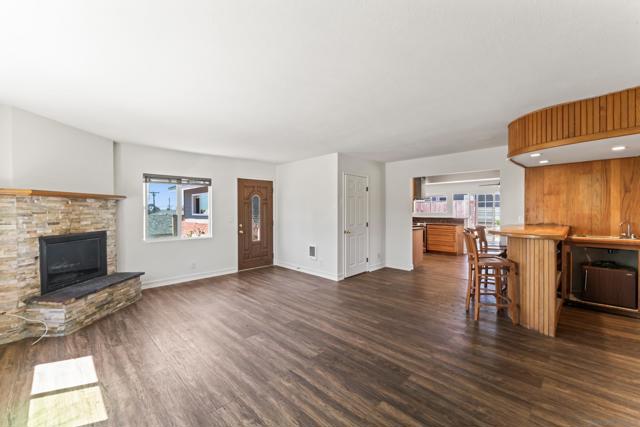 948 Emma Dr., Cardiff by the Sea CA: https://media.crmls.org/mediaz/69612c94-10f0-4a7b-8923-29563e6ac743.jpg