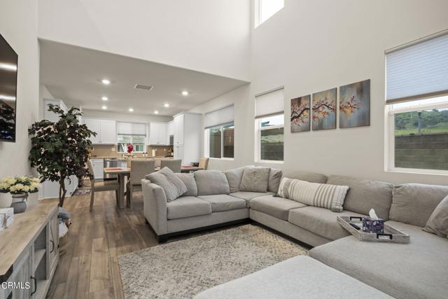 Detail Gallery Image 10 of 34 For 553 Limoneira Ln, Santa Paula,  CA 93060 - 4 Beds | 3/1 Baths