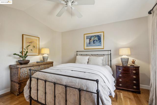 26 Farallon Ct, Richmond CA: https://media.crmls.org/mediaz/6961b773-bce7-4bee-b2e2-7895fb6f02d3.jpg