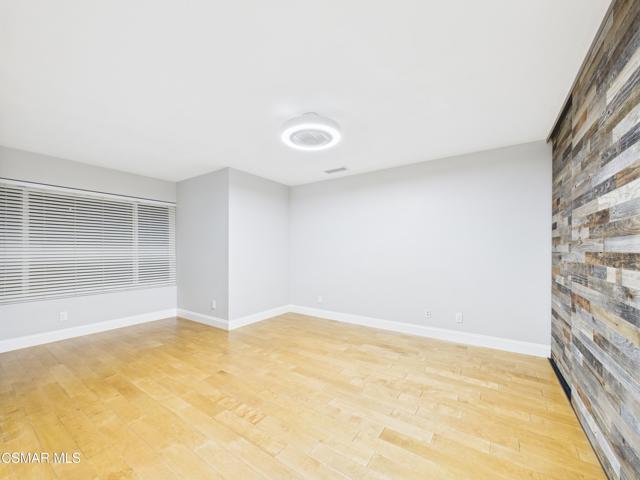 CAM03638G0-PR0144-STILL089