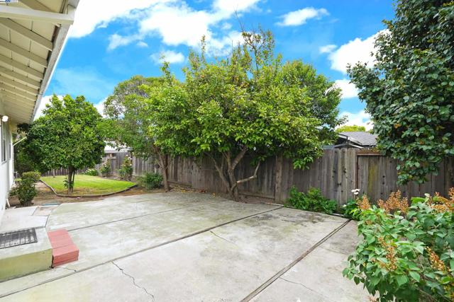 501 Amherst Ct, San Ramon CA: https://media.crmls.org/mediaz/69629095-2ea3-4a40-9e82-57eeee49ee05.jpg