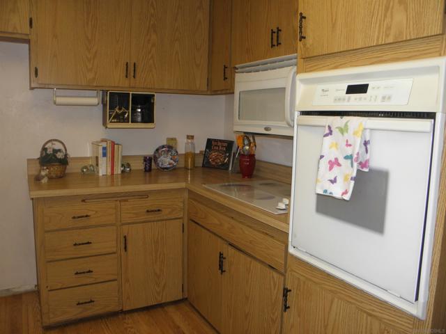 6707 Mineral Dr, San Diego CA: https://media.crmls.org/mediaz/6962a170-7d49-4ea5-bd27-04c0d8d661b7.jpg