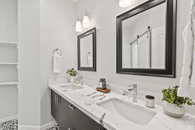 986 Governors Bay Drive, Redwood City CA: https://media.crmls.org/mediaz/6962a301-46d7-4da0-b7d7-a46619d00a85.jpg