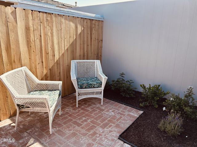 163 E Bowling Green, Port Hueneme CA: https://media.crmls.org/mediaz/6962b7cd-4cbe-4953-99a1-165398840f88.jpg