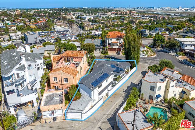 7145 Trask Avenue, Playa del Rey CA: https://media.crmls.org/mediaz/6962e257-d7f9-48f1-b4c6-8bf15469c5da.jpg