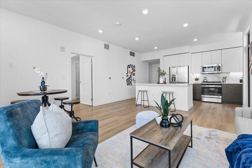 52 Kirkwood Avenue #308