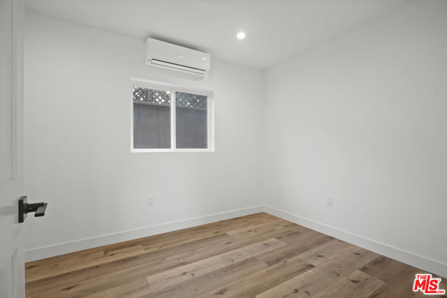 2808 S Cloverdale Avenue, Los Angeles CA: https://media.crmls.org/mediaz/69645036-ff64-4cff-b76c-f6f87fab77c2.jpg