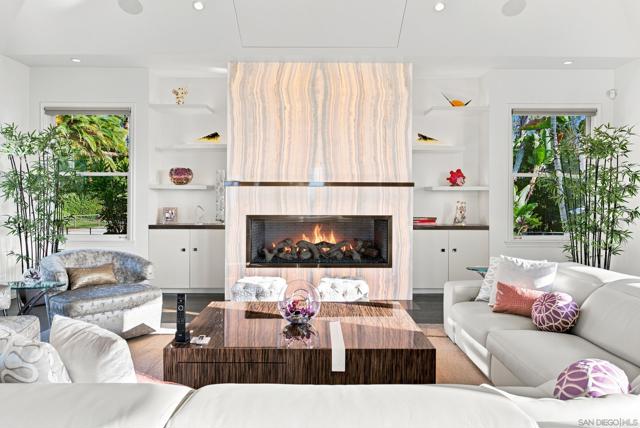 1515 El Camino Del Teatro, La Jolla CA: https://media.crmls.org/mediaz/69649592-2826-4069-b07c-b42cf255a02c.jpg