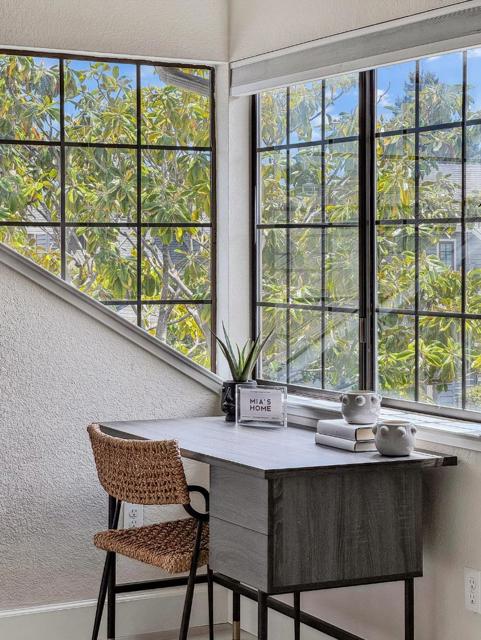 122 Purcell Drive, Alameda CA: https://media.crmls.org/mediaz/696569fa-efd7-4e8a-b138-64282bf2dc2e.jpg