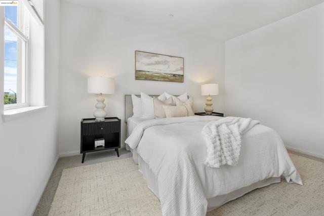 2818 Fifth Street, Alameda CA: https://media.crmls.org/mediaz/69657203-83ba-4ec4-acb6-c3b8ef1c15f5.jpg