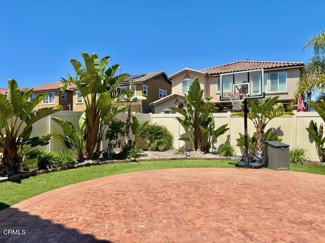561 Whalen Way, Oxnard CA: https://media.crmls.org/mediaz/69663b76-0e5d-4538-839c-f0a30e358fab.jpg