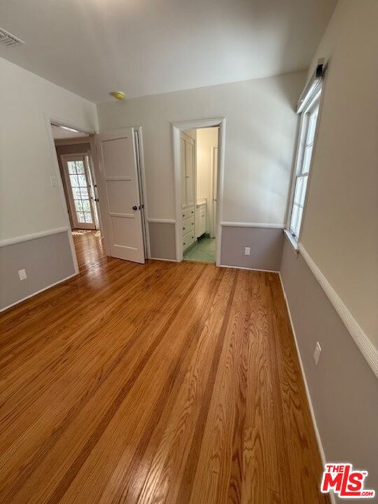 2515 Canyon Drive, Los Angeles CA: https://media.crmls.org/mediaz/6966e5b5-8ee6-414a-9f94-912d81cb23bd.jpg