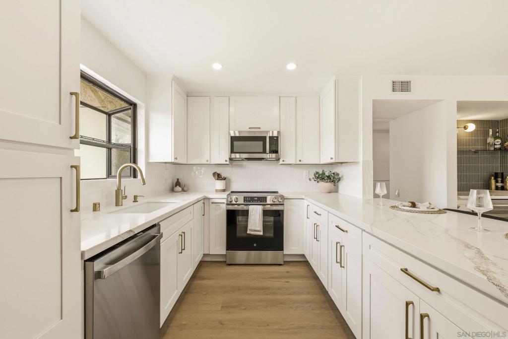 1263 Robinson Ave - photo 7