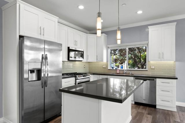 Image 9 of 43 For 1291 Donax Avenue
