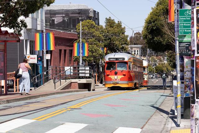 4096 17th Street, San Francisco CA: https://media.crmls.org/mediaz/6968473e-c7e5-4465-979b-219d1fa70ee5.jpg
