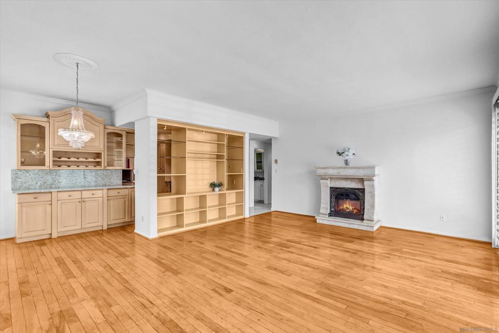 2410 Albatross St - photo 10
