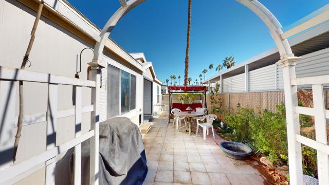 234 Lei Drive, Palm Springs CA: https://media.crmls.org/mediaz/6968dfce-e467-43b7-b250-868251c1ef46.jpg