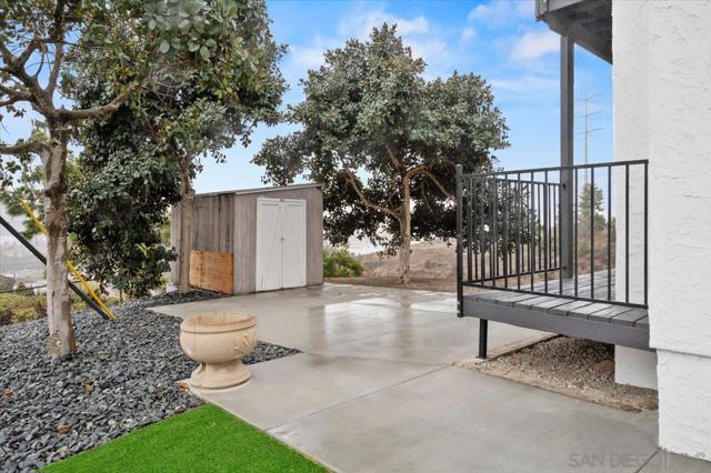 1418 Minden Dr, San Diego CA: https://media.crmls.org/mediaz/69690bc8-9daa-41a5-bc5c-e7689e81c7e2.jpg