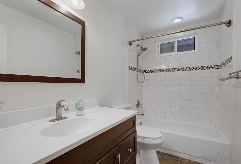 16238 Avenida Venusto - photo 18