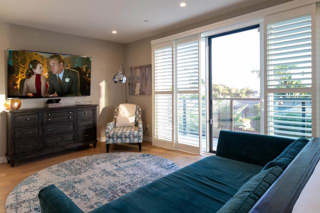 Detail Gallery Image 27 of 38 For 1409 Opal St, San Diego,  CA 92109 - 5 Beds | 4/1 Baths
