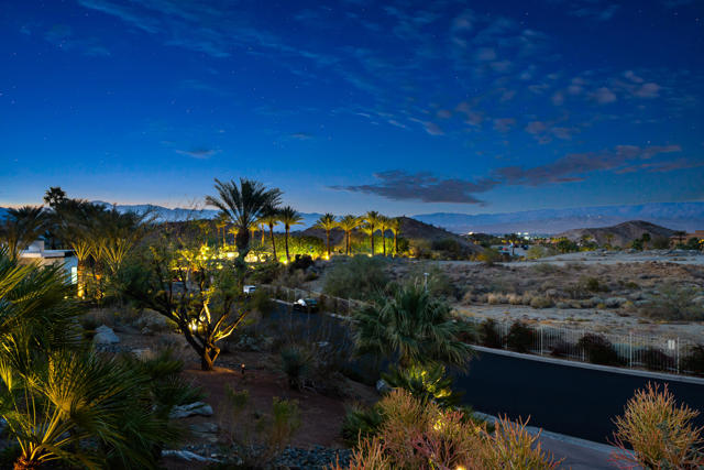 45 Mirada Circle, Rancho Mirage CA: https://media.crmls.org/mediaz/6969e633-2aff-43dc-b666-e6b241d141d5.jpg