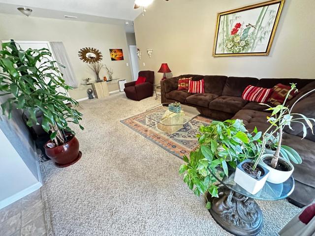 831 El Pinal Lane, Los Banos CA: https://media.crmls.org/mediaz/696a0bda-8efd-43f3-a438-0a258225a198.jpg