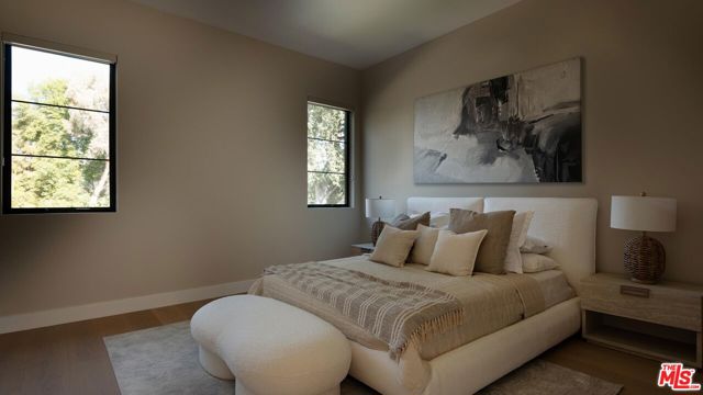 23346 Collins Street, Woodland Hills CA: https://media.crmls.org/mediaz/696bad78-d325-4d25-8213-df22cc43b75f.jpg