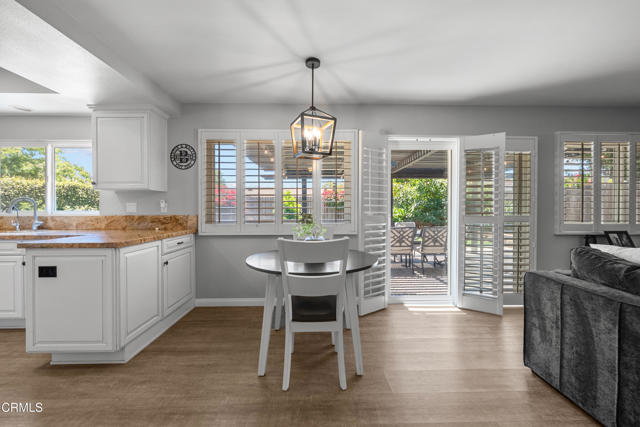 8984 Santa Margarita Road, Ventura CA: https://media.crmls.org/mediaz/696c0da9-2390-447e-8028-63412e00197a.jpg