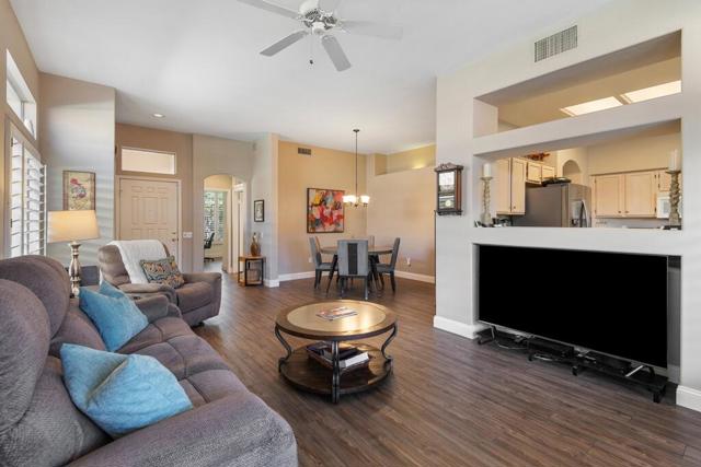 37395 Purple Shadow Road, Palm Desert CA: https://media.crmls.org/mediaz/696d4d3d-cb93-4226-a407-65dfd0c24f75.jpg