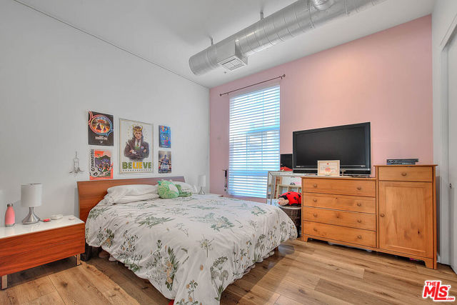 13020 Pacific, Playa Vista CA: https://media.crmls.org/mediaz/696e0731-3b35-41b4-b268-6868242868e4.jpg