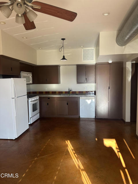 Detail Gallery Image 3 of 14 For 60 Arnaz Dr, Oak View,  CA 93022 - – Beds | – Baths