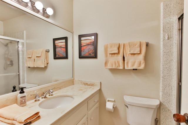 Detail Gallery Image 25 of 31 For 1068 Isabella Avenue, Coronado,  CA 92118 - 3 Beds | 2/1 Baths