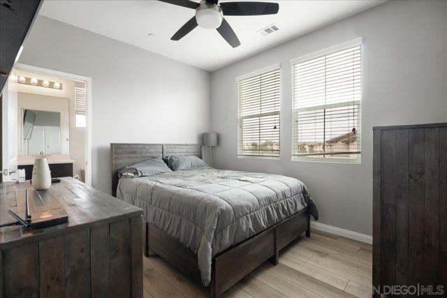 5506 San Roberto, San Diego CA: https://media.crmls.org/mediaz/696f933a-45e5-4277-848d-299dad6a6020.jpg
