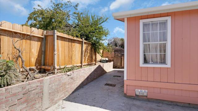 704 Garner Avenue, Salinas CA: https://media.crmls.org/mediaz/69706cab-d2ed-4097-af60-8b8511d43f83.jpg