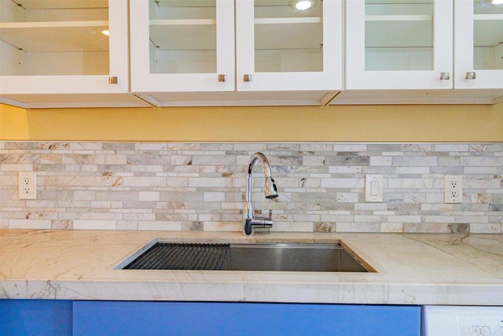 1202 Pacific Street - photo 10
