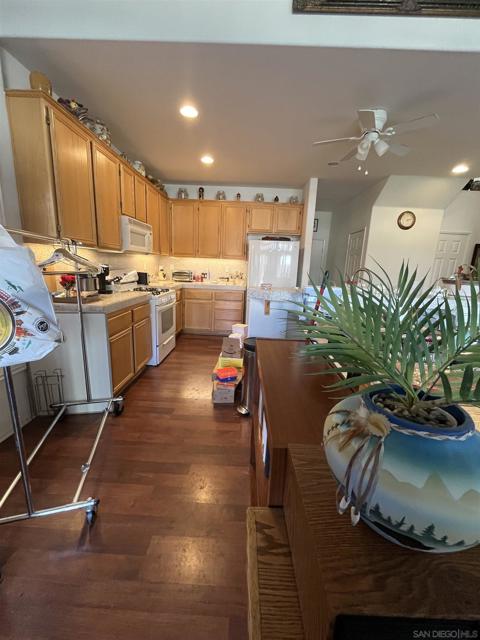 2723 Hazy Way, Banning CA: https://media.crmls.org/mediaz/6970b794-144a-4f61-b53d-d2440ddb06a1.jpg