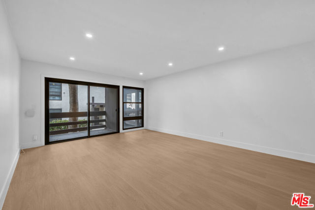 7740 Redlands Street, M1077 photo 2